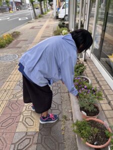 ☆花の水やりをしてくれました☆