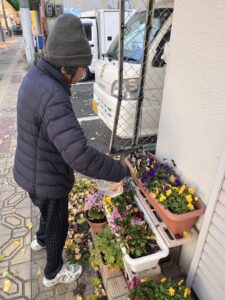 ☆花の水やりをしてくれました☆