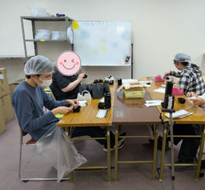☆内職作業の様子です☆