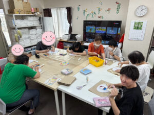 ☆うちわ作りをしました☆